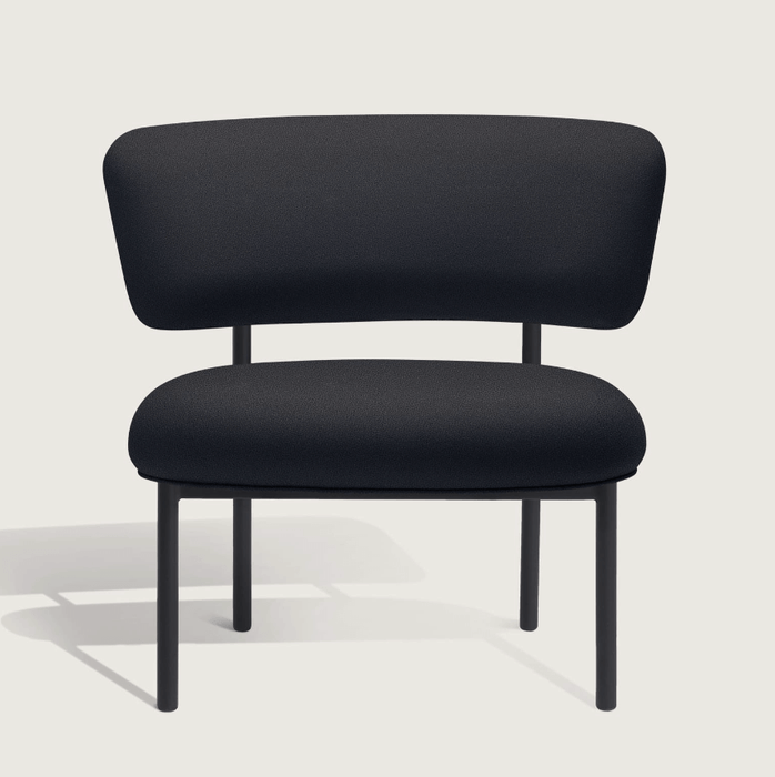 Font Bold Lounge Chair