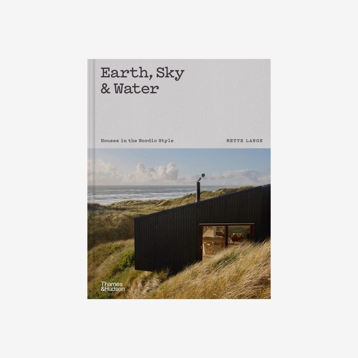Earth, Sky & Water - Houses in the Nordic Style