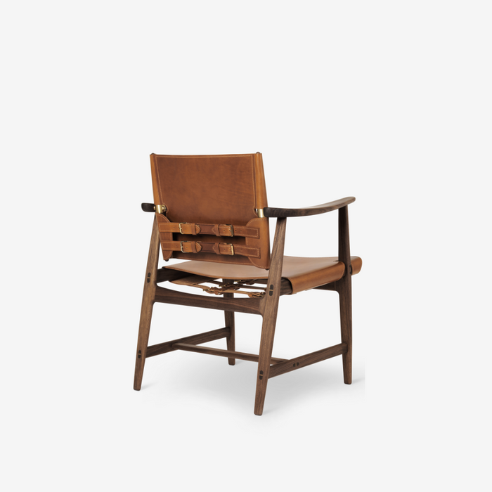 BM1106 Huntsman Chair