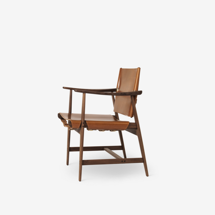 BM1106 Huntsman Chair