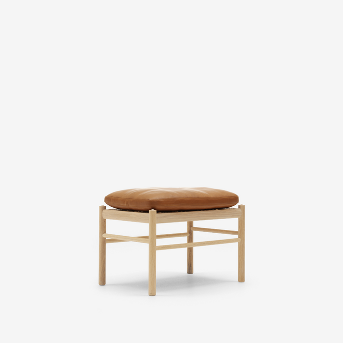 OW149F Colonial Footstool