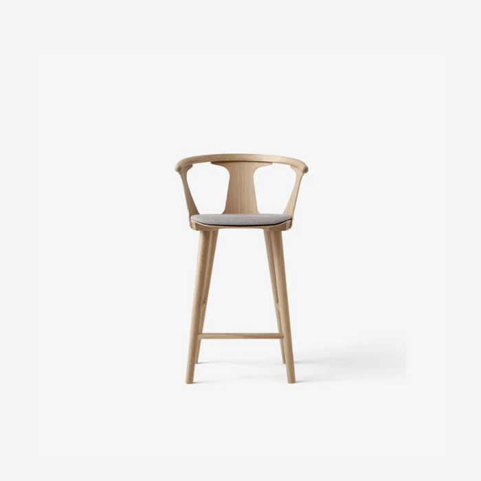 In Between SK8/SK10 Stool