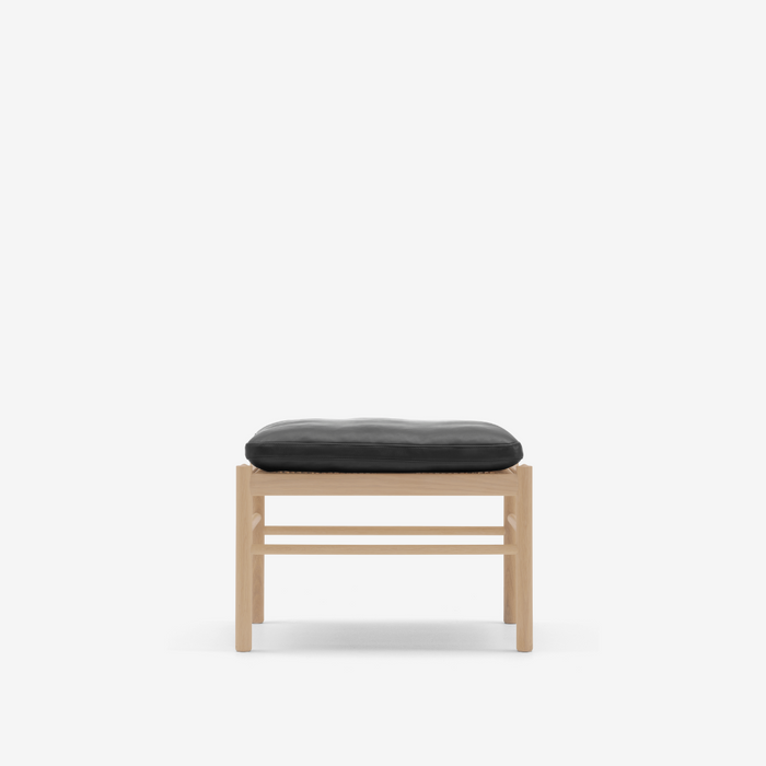 OW149F Colonial Footstool
