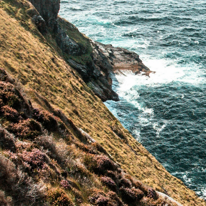 Classic Stoneware Candle — Sea