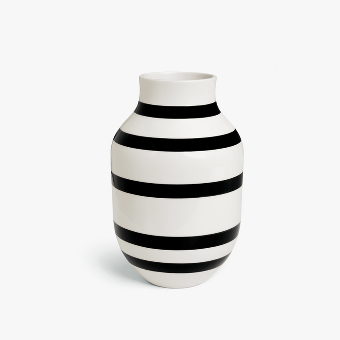 Omaggio Black Vase