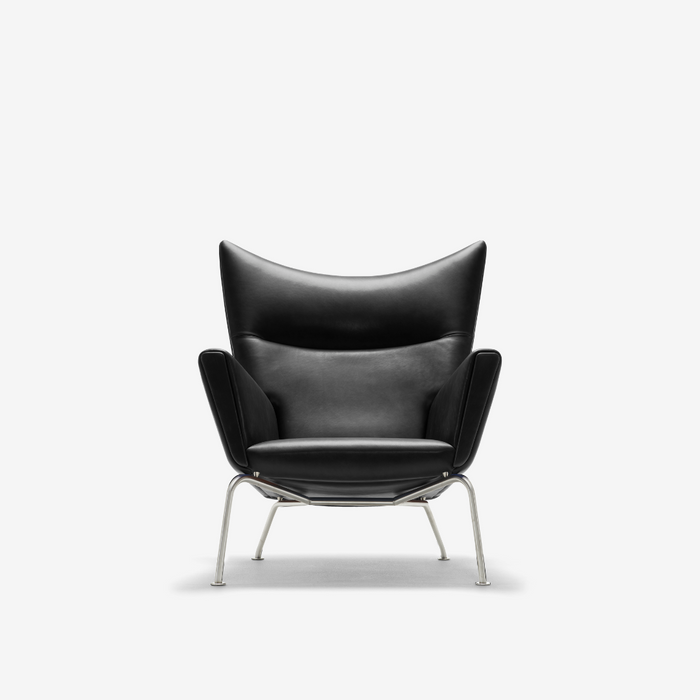 CH445 Wing Chair