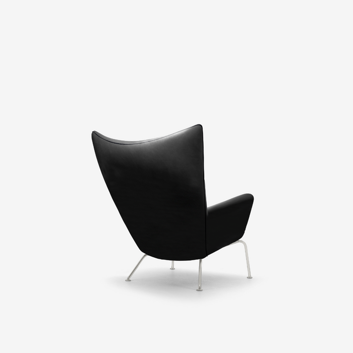 CH445 Wing Chair