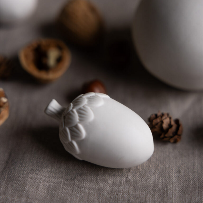Stenby Acorn Decoration