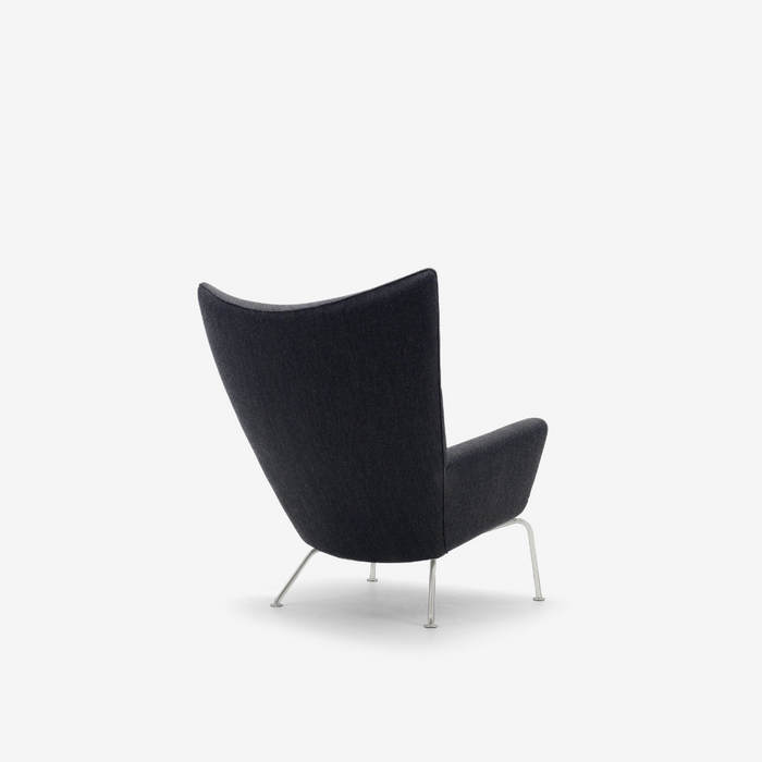 CH445 Wing Chair