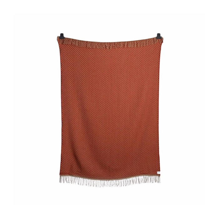 Isak Throw