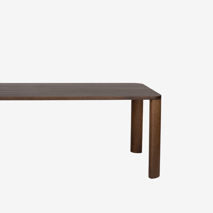Moci Dining Table