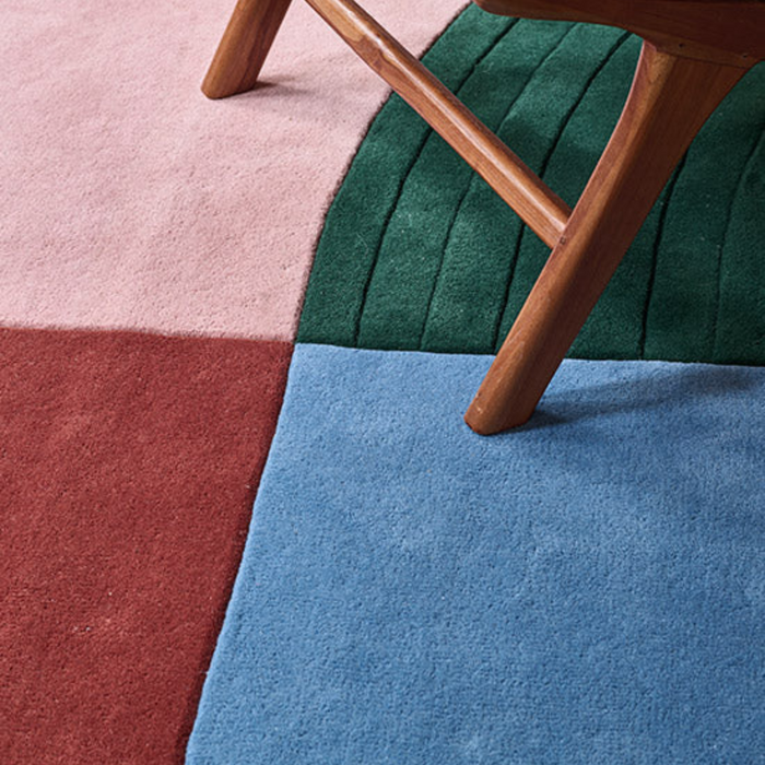 Follow The Trace Rug