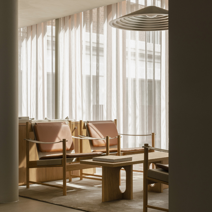 HB Lounge Chair
