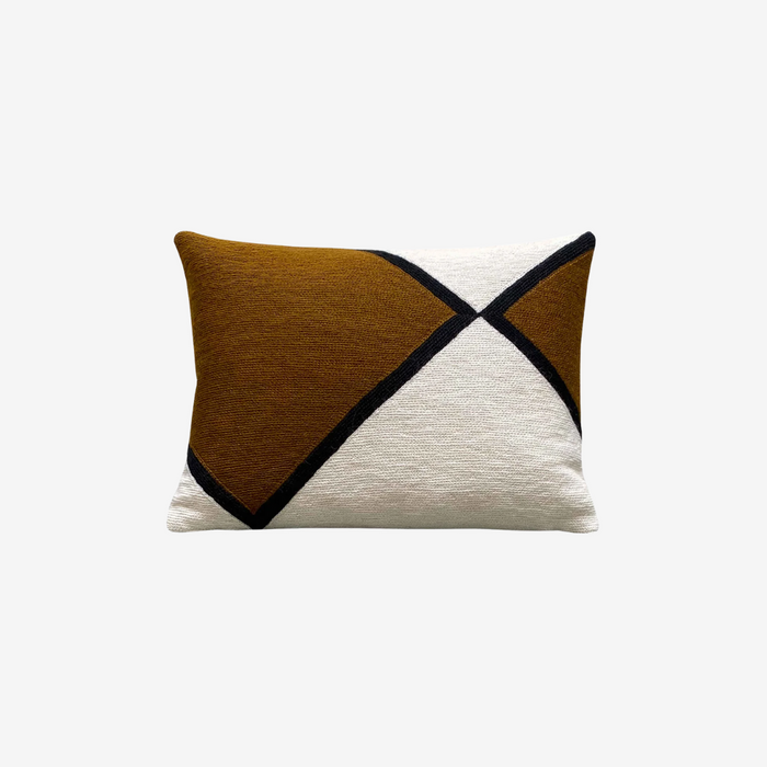 Iwani Cushion