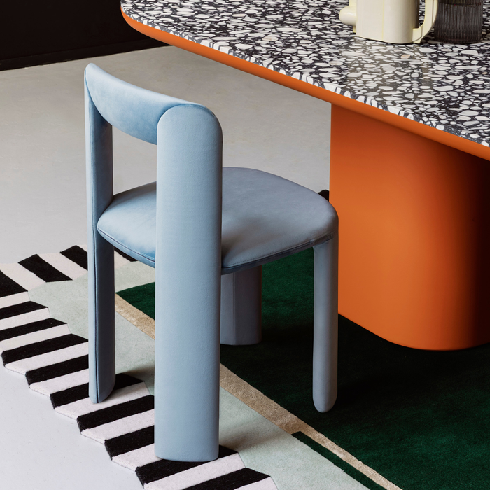 Amia Chair
