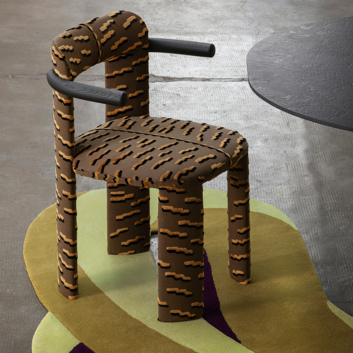Amia Chair