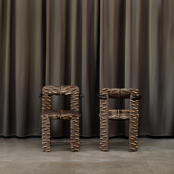 Amia Chair