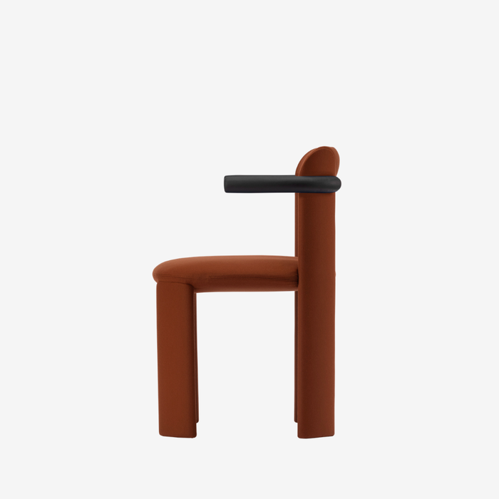 Amia Chair