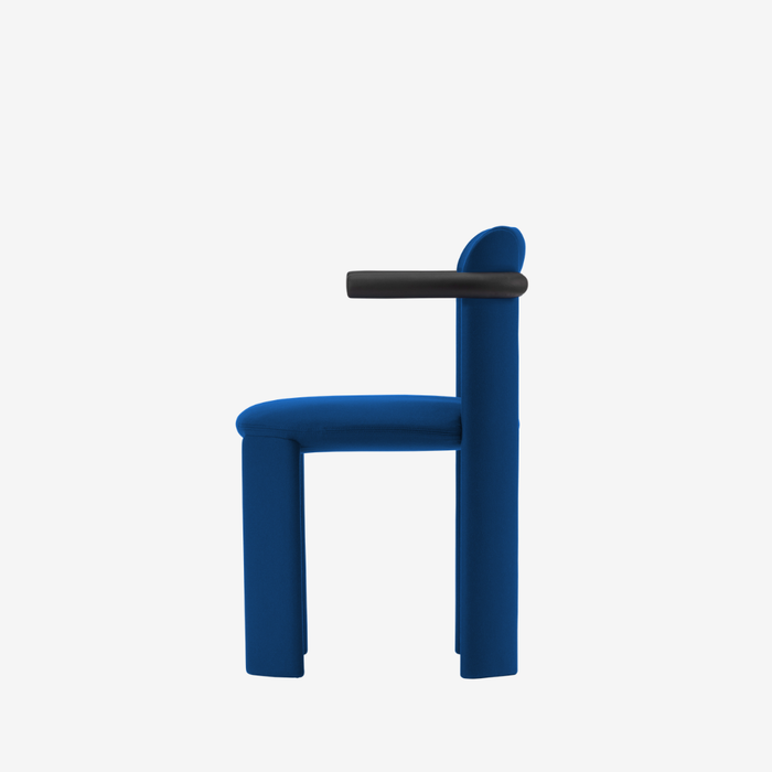 Amia Chair