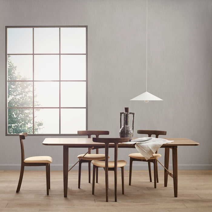 OW58 T-Chair