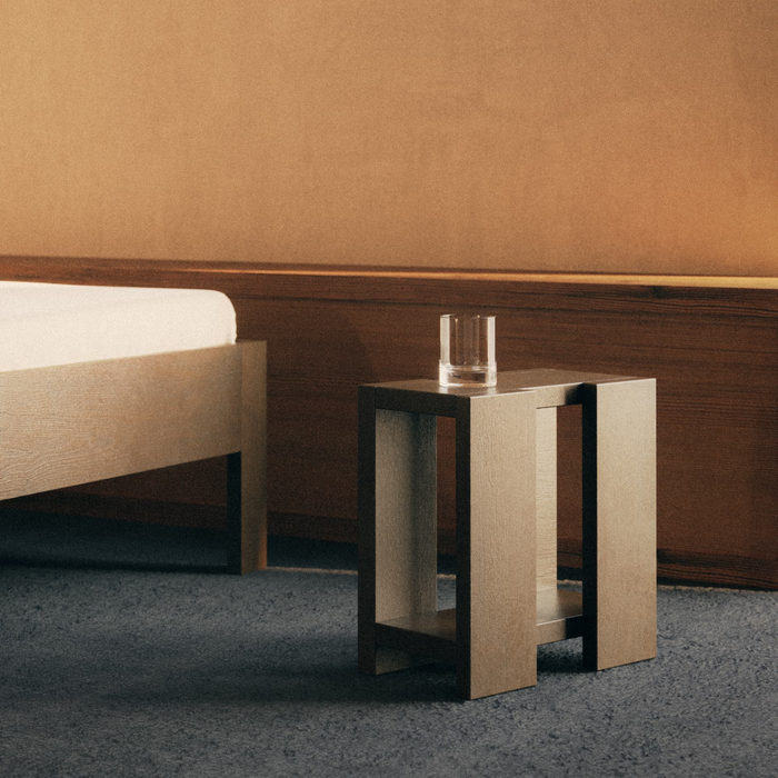 Etagére Side Table