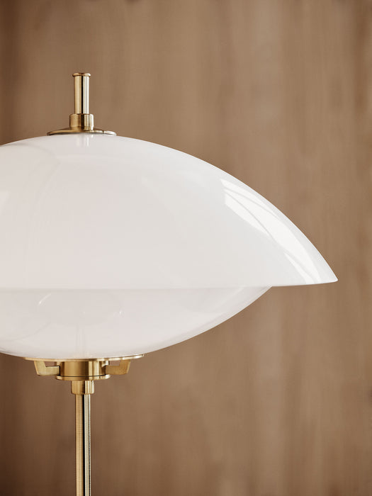 CLAM™ Table Lamp