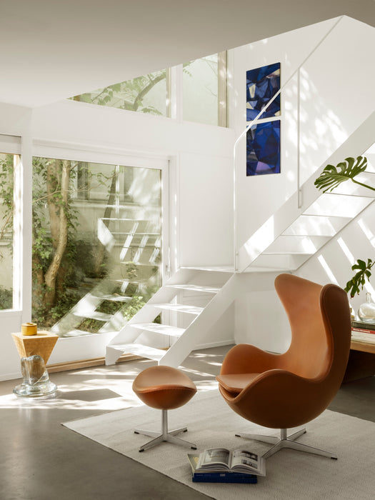 Egg™ Lounge Chair + Free Footstool Campaign