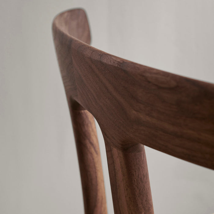 OW58 T-Chair