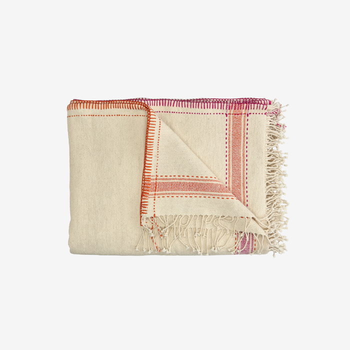 Nomad Throw