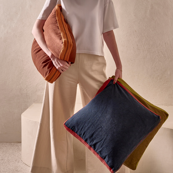 Liora Cushion