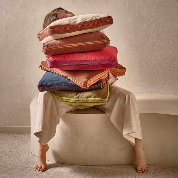 Liora Cushion