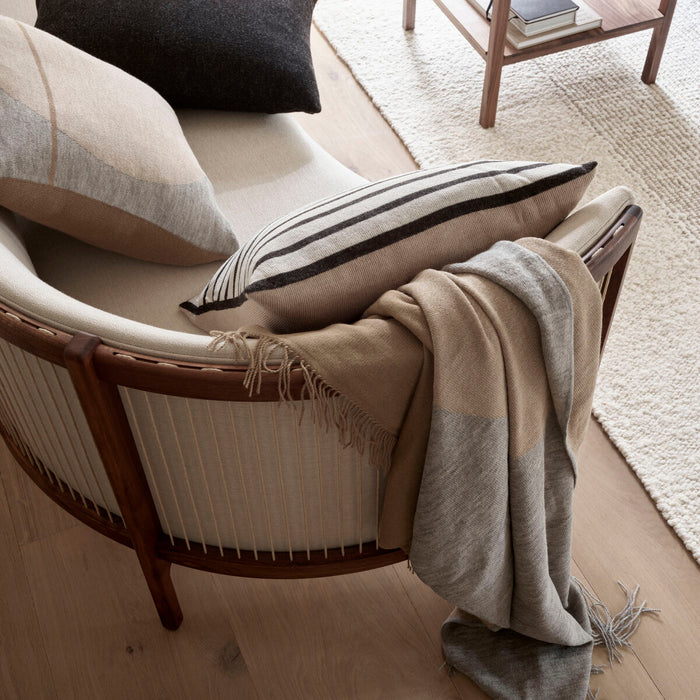 RF1903 Sideways Sofa