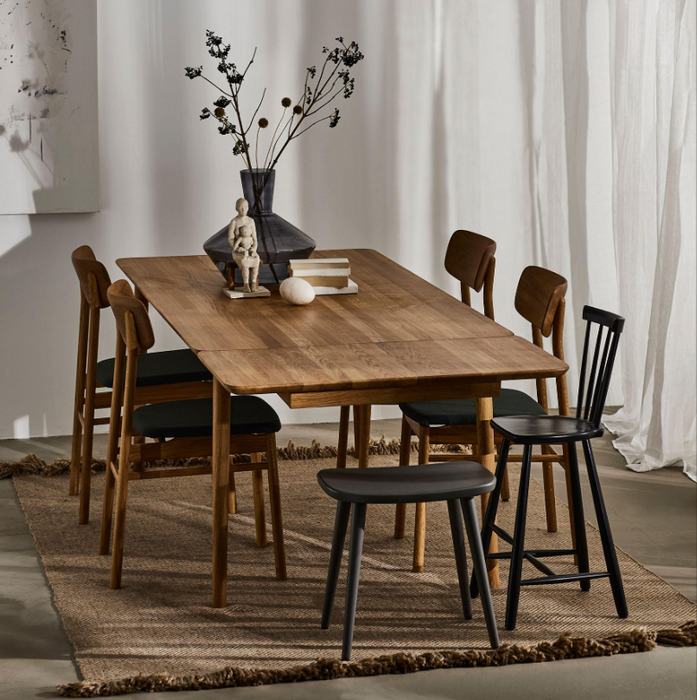 Prima Vista Dining Table