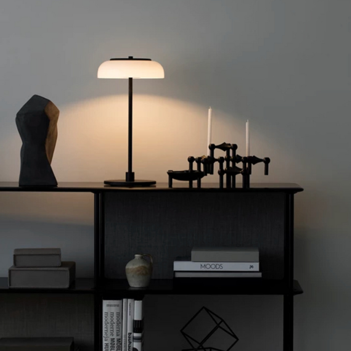 Blossi Table Lamp