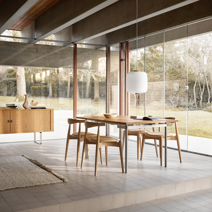 CH20 Elbow Chair
