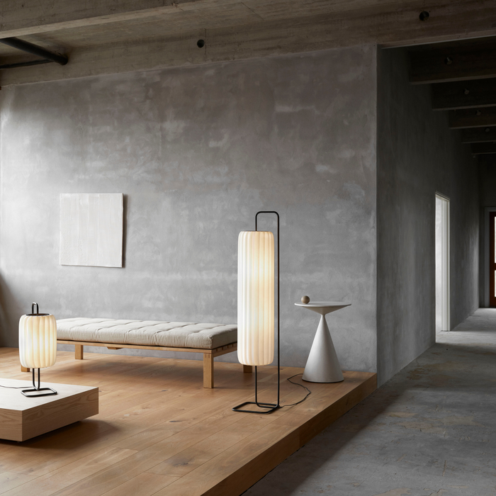 TR37 Floor Lamp