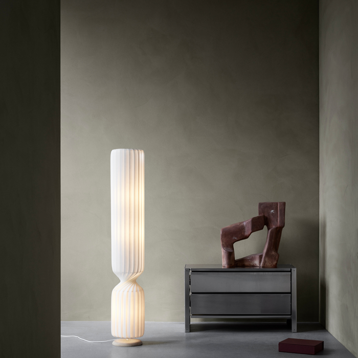TR41 Floor Lamp