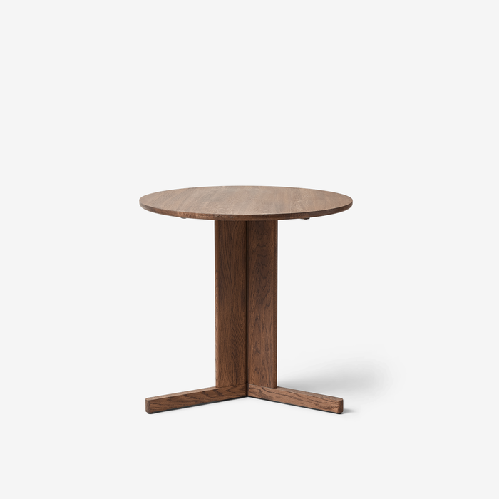 Trefoil Round Table