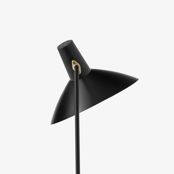 Tripod HM8 Floor Lamp
