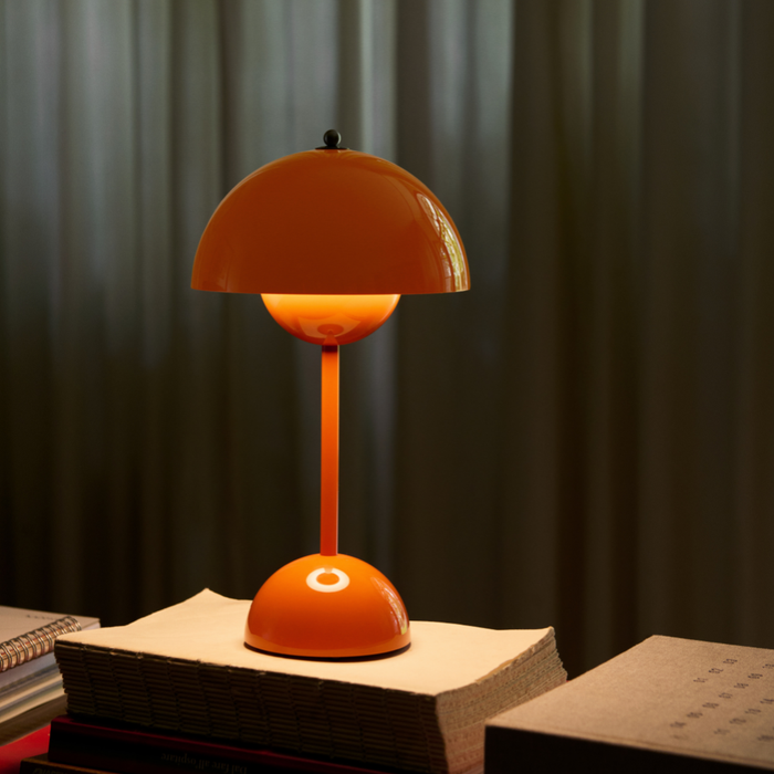 Flowerpot VP9 Portable Lamp