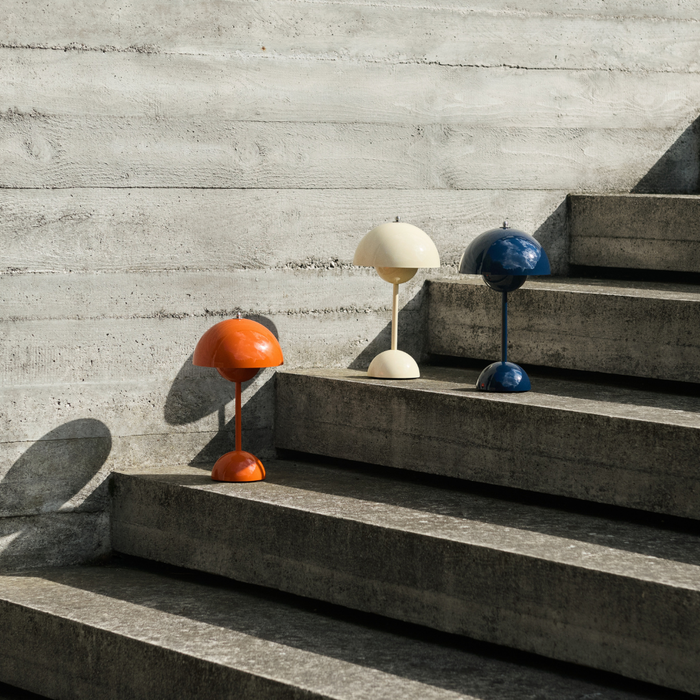 Flowerpot VP9 Portable Lamp