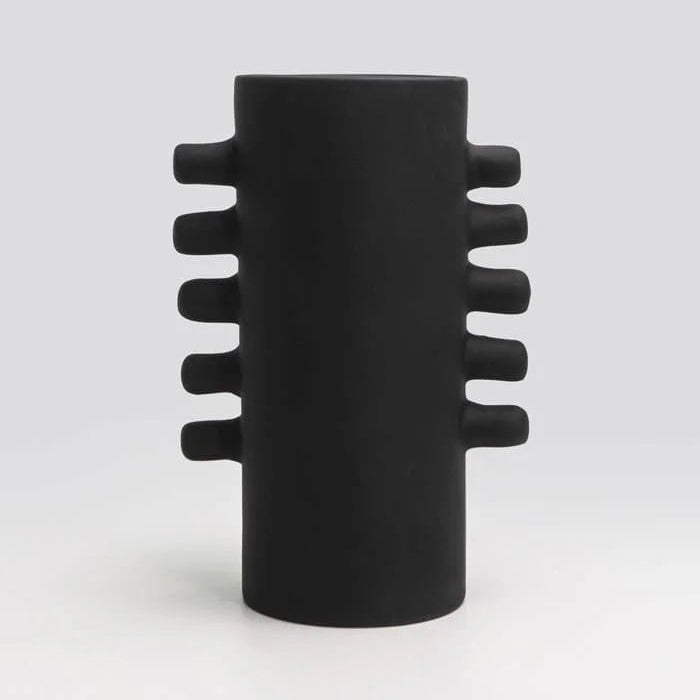 Brut B Vase