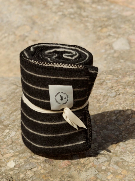 Outdoor Market Throw