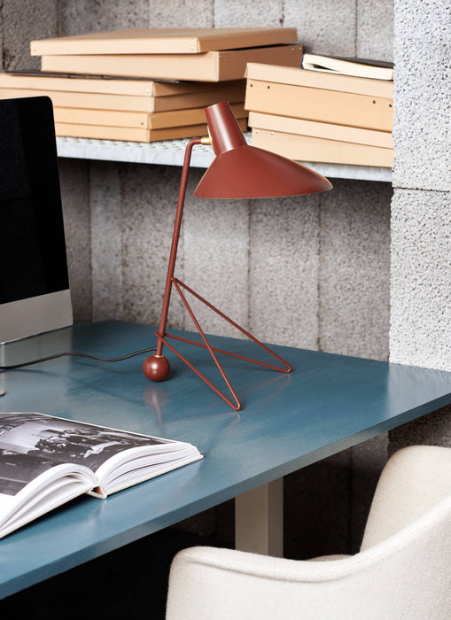 Tripod Table Lamp