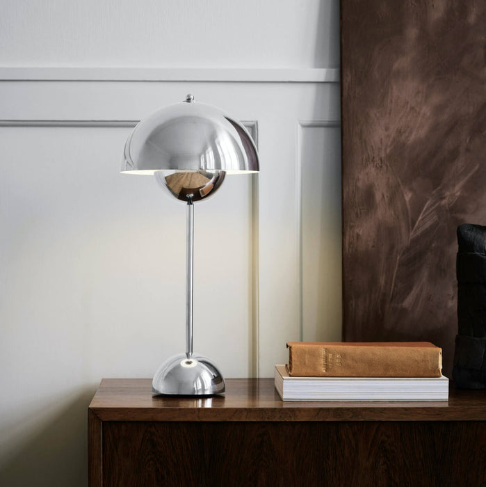 Flowerpot Table Lamp VP3