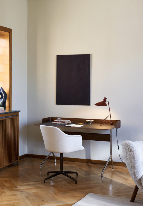 Rely Armchair