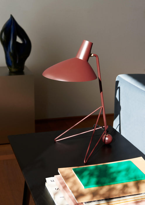 Tripod Table Lamp