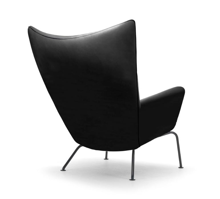 CH445 Wing Chair