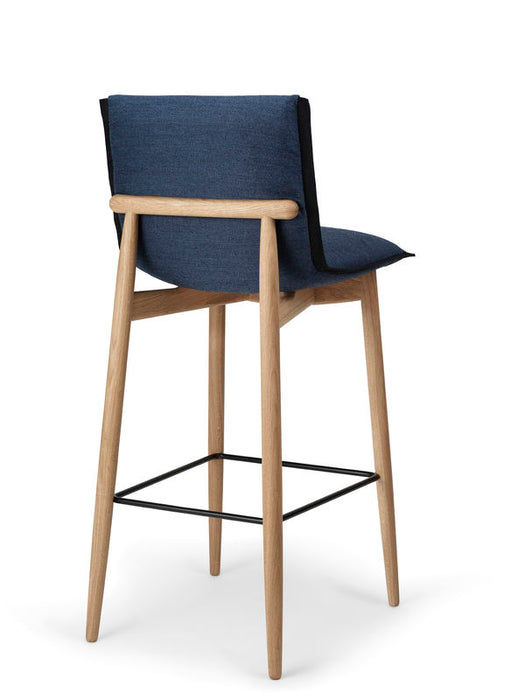 E006 Embrace Bar Stool