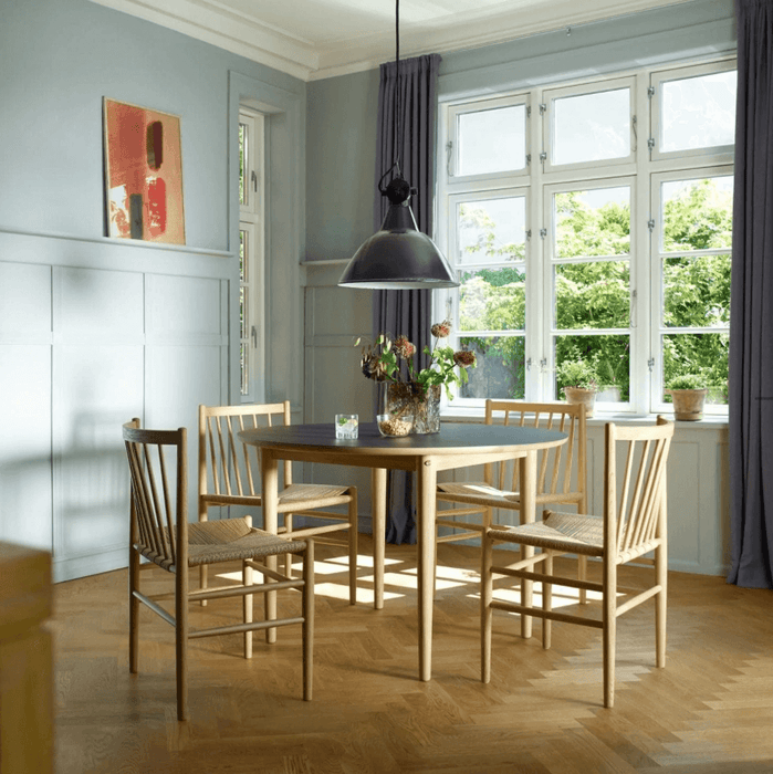 C62E Bjørk Extendable Round Dining Table